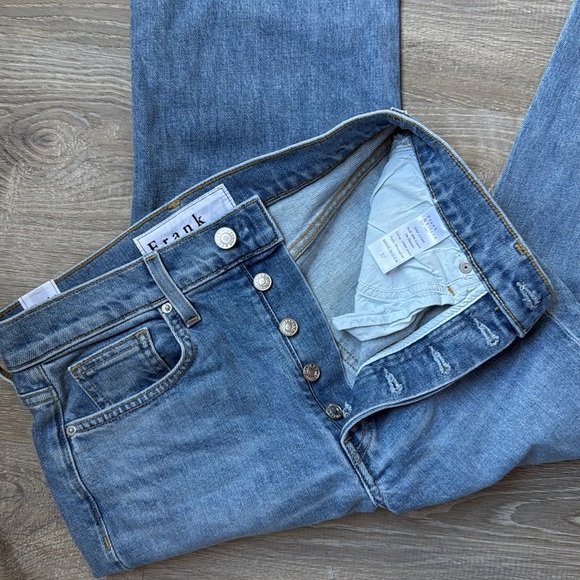 Frank & Eileen Women's Monaghan High Waist Crop Mom Jeans - Picture 13 of 13